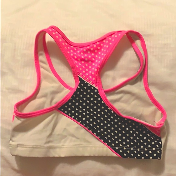 Soft black pants with pink shirt - Picture 3 of 6